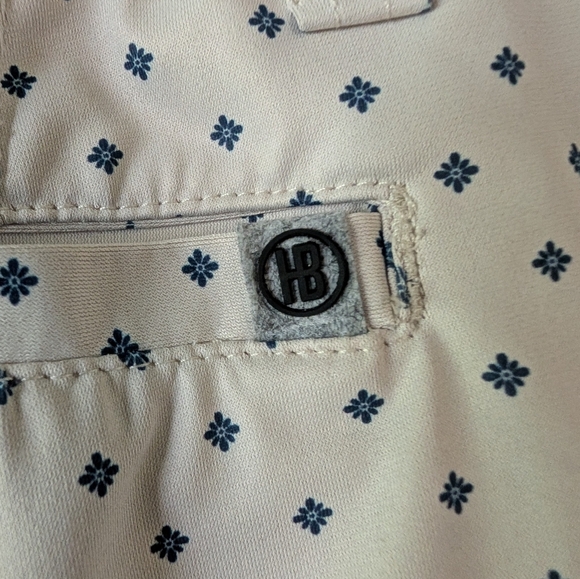 Hudson & Barrow Men's White Patterned Shorts - Picture 5 of 5